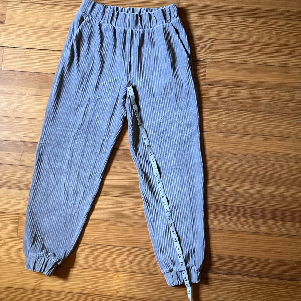 a new day Gray Velour Ribbed Sweatpants Sz XS. - Picture 3 of 7
